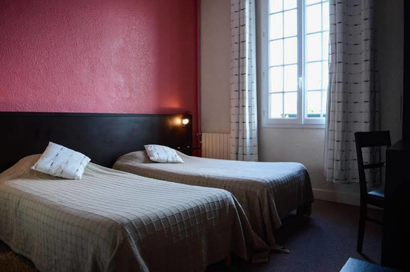 Logis Hotel Restaurant De La Poste Le Mêle-sur-Sarthe Eksteriør bilde